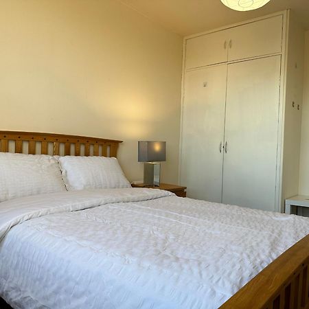 Amazing Room In Glasgow City Exterior photo